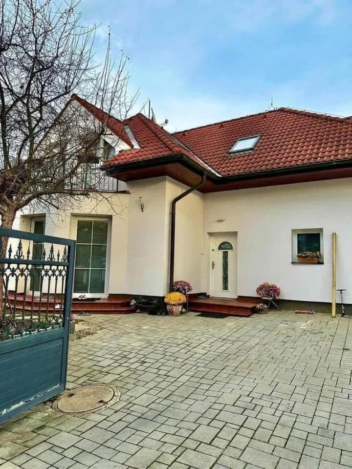 Cozy Sapa Stay プラハ エクステリア 写真